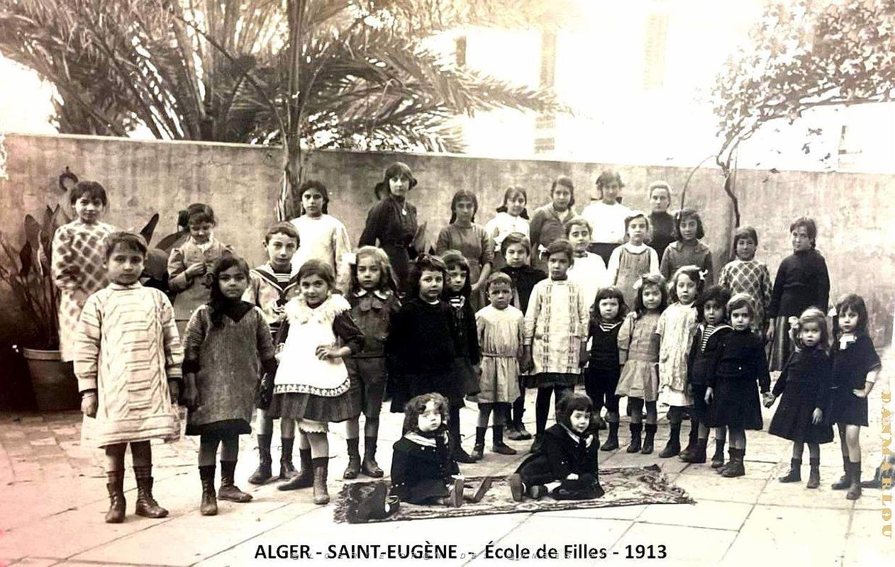 Alger - Saint-Eugene - Ecole de fIlles - 1913.jpg
